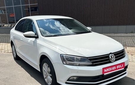 Volkswagen Jetta VI, 2016 год, 1 360 000 рублей, 3 фотография