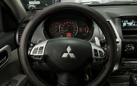 Mitsubishi Pajero Sport II рестайлинг, 2011 год, 1 790 000 рублей, 11 фотография