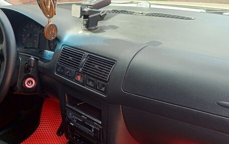 Volkswagen Golf IV, 2002 год, 220 000 рублей, 9 фотография