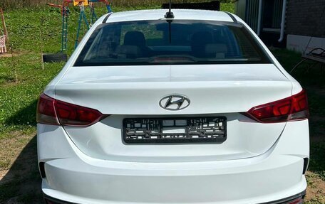 Hyundai Solaris II рестайлинг, 2020 год, 950 000 рублей, 6 фотография