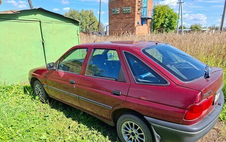 Ford Escort V, 1993 год, 82 000 рублей, 3 фотография