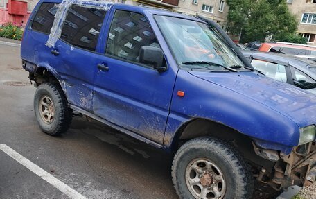Nissan Terrano II рестайлинг, 1995 год, 400 000 рублей, 2 фотография