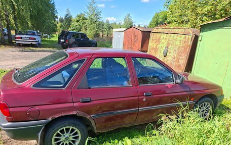 Ford Escort V, 1993 год, 82 000 рублей, 9 фотография