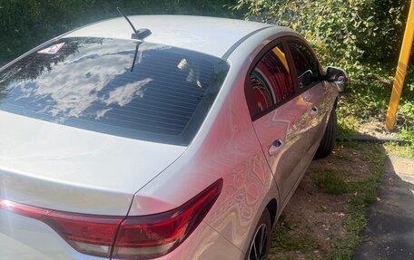 KIA Rio IV, 2021 год, 1 990 000 рублей, 2 фотография