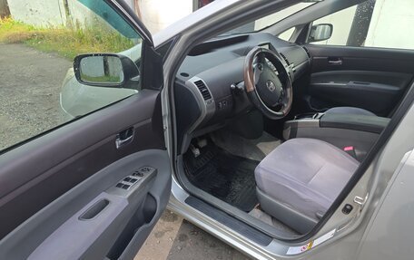 Toyota Prius, 2004 год, 560 000 рублей, 10 фотография