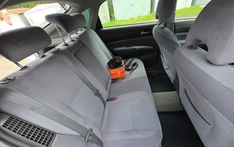Toyota Prius, 2004 год, 560 000 рублей, 15 фотография