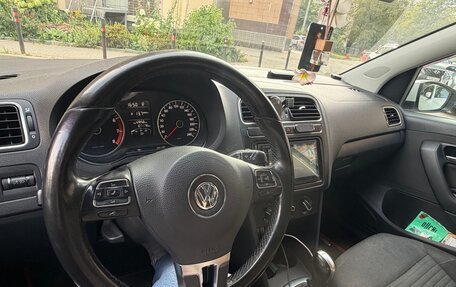 Volkswagen Polo VI (EU Market), 2011 год, 600 000 рублей, 8 фотография