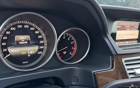 Mercedes-Benz E-Класс, 2014 год, 2 000 000 рублей, 10 фотография
