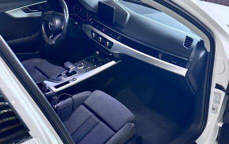 Audi A4, 2016 год, 2 500 000 рублей, 9 фотография