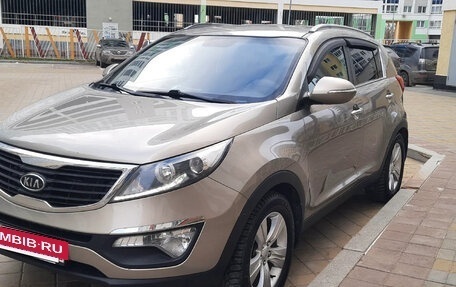 KIA Sportage III, 2010 год, 1 000 000 рублей, 2 фотография