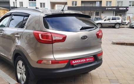KIA Sportage III, 2010 год, 1 000 000 рублей, 4 фотография