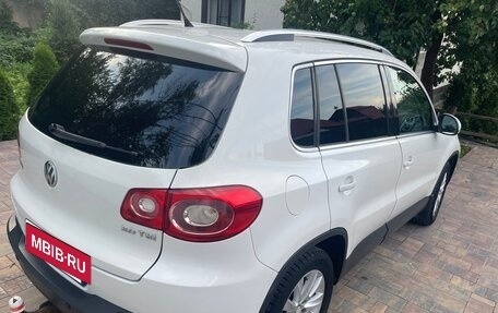 Volkswagen Tiguan I, 2009 год, 925 000 рублей, 3 фотография