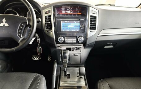 Mitsubishi Pajero IV, 2014 год, 2 289 000 рублей, 14 фотография