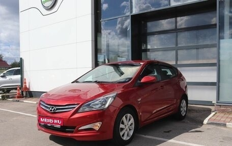 Hyundai Solaris II рестайлинг, 2015 год, 1 078 000 рублей, 1 фотография