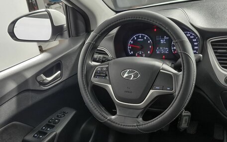 Hyundai Solaris II рестайлинг, 2019 год, 1 219 000 рублей, 11 фотография