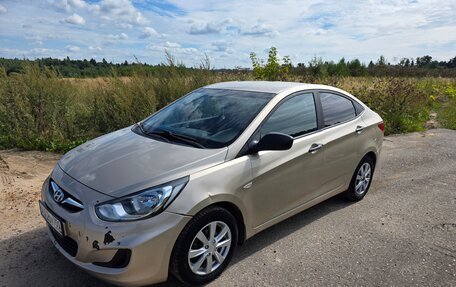 Hyundai Solaris II рестайлинг, 2013 год, 750 000 рублей, 5 фотография