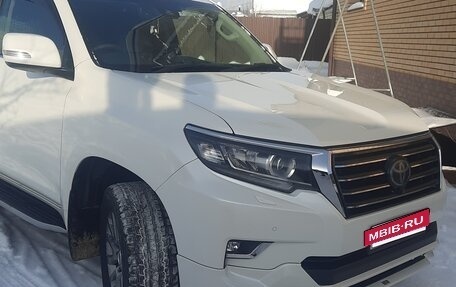Toyota Land Cruiser Prado 150 рестайлинг 2, 2019 год, 4 800 000 рублей, 8 фотография