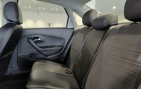 Volkswagen Polo VI (EU Market), 2011 год, 597 000 рублей, 12 фотография