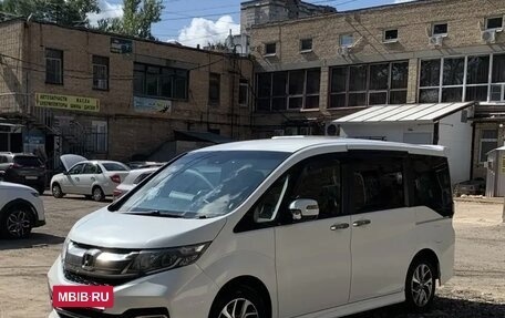 Honda Stepwgn IV, 2016 год, 1 840 000 рублей, 17 фотография