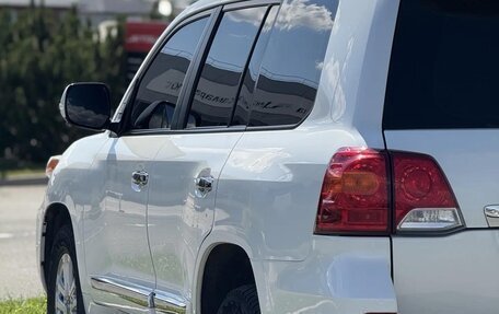 Toyota Land Cruiser 200, 2014 год, 3 000 000 рублей, 23 фотография