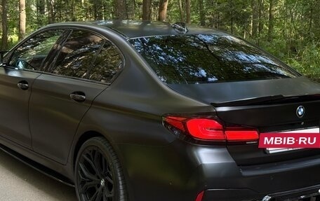 BMW 5 серия, 2020 год, 5 999 999 рублей, 8 фотография
