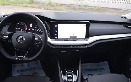Skoda Octavia IV, 2023 год, 2 330 800 рублей, 12 фотография