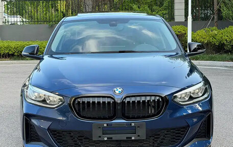BMW 1 серия, 2022 год, 2 250 000 рублей, 3 фотография