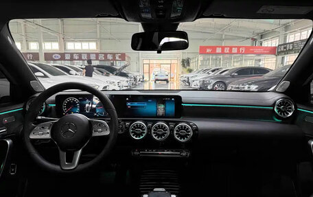 Mercedes-Benz A-Класс, 2022 год, 2 280 000 рублей, 14 фотография