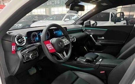 Mercedes-Benz A-Класс, 2022 год, 2 280 000 рублей, 13 фотография