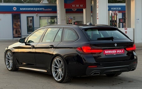 BMW 5 серия, 2021 год, 5 900 000 рублей, 5 фотография