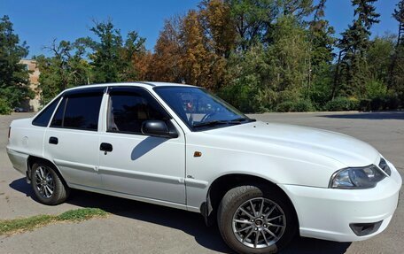 Daewoo Nexia I рестайлинг, 2012 год, 300 000 рублей, 1 фотография