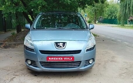 Peugeot 5008 I рестайлинг, 2011 год, 649 000 рублей, 1 фотография