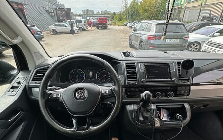 Volkswagen Caravelle T6 рестайлинг, 2018 год, 4 100 000 рублей, 14 фотография