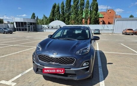 KIA Sportage IV рестайлинг, 2021 год, 2 595 000 рублей, 21 фотография
