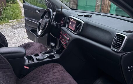 KIA Sportage IV рестайлинг, 2021 год, 2 550 000 рублей, 28 фотография