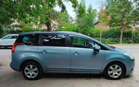 Peugeot 5008 I рестайлинг, 2011 год, 649 000 рублей, 7 фотография