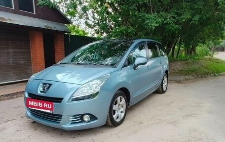 Peugeot 5008 I рестайлинг, 2011 год, 649 000 рублей, 3 фотография