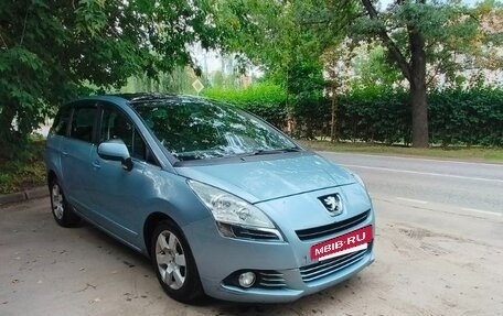 Peugeot 5008 I рестайлинг, 2011 год, 649 000 рублей, 2 фотография