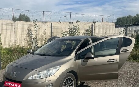 Peugeot 408 I рестайлинг, 2012 год, 600 000 рублей, 3 фотография