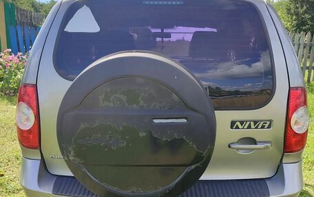 Chevrolet Niva I рестайлинг, 2016 год, 680 000 рублей, 4 фотография