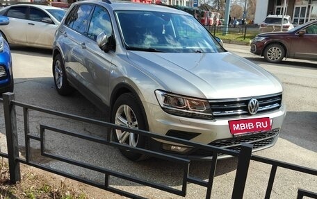 Volkswagen Tiguan II, 2020 год, 2 690 000 рублей, 2 фотография