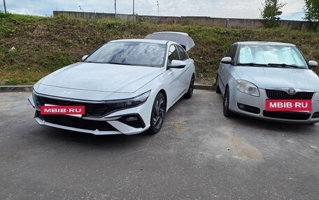 Hyundai Elantra, 2023 год, 2 650 000 рублей, 5 фотография