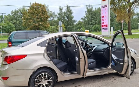 Hyundai Solaris II рестайлинг, 2011 год, 430 000 рублей, 5 фотография