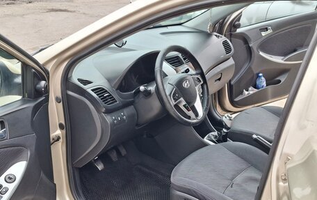 Hyundai Solaris II рестайлинг, 2011 год, 430 000 рублей, 9 фотография