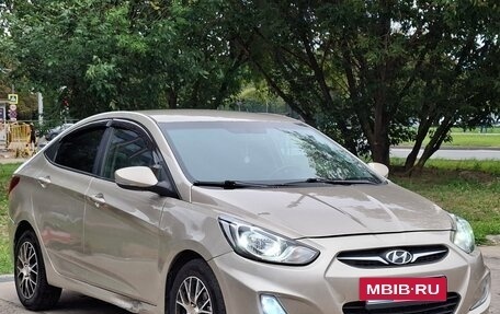 Hyundai Solaris II рестайлинг, 2011 год, 430 000 рублей, 4 фотография