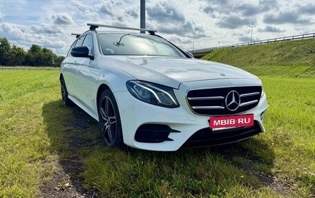 Mercedes-Benz E-Класс, 2018 год, 3 490 000 рублей, 3 фотография