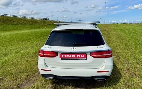 Mercedes-Benz E-Класс, 2018 год, 3 490 000 рублей, 4 фотография