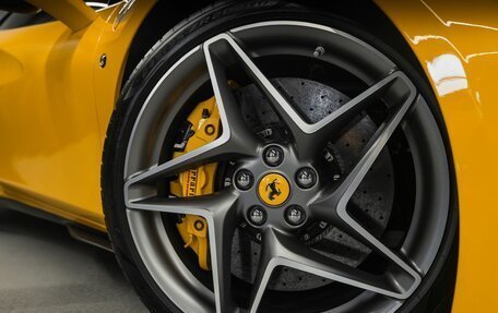 Ferrari F8, 2021 год, 25 194 000 рублей, 6 фотография