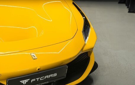 Ferrari F8, 2021 год, 25 194 000 рублей, 5 фотография