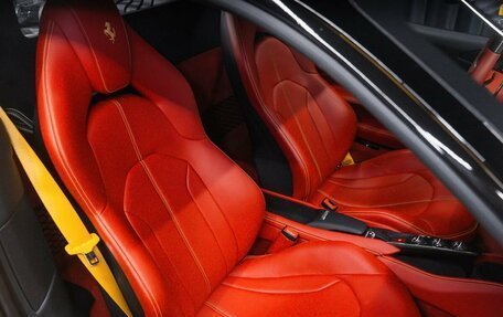 Ferrari F8, 2021 год, 25 194 000 рублей, 37 фотография